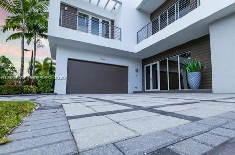 7480 NW 99th Ave, Doral FL - photo 10 of 45