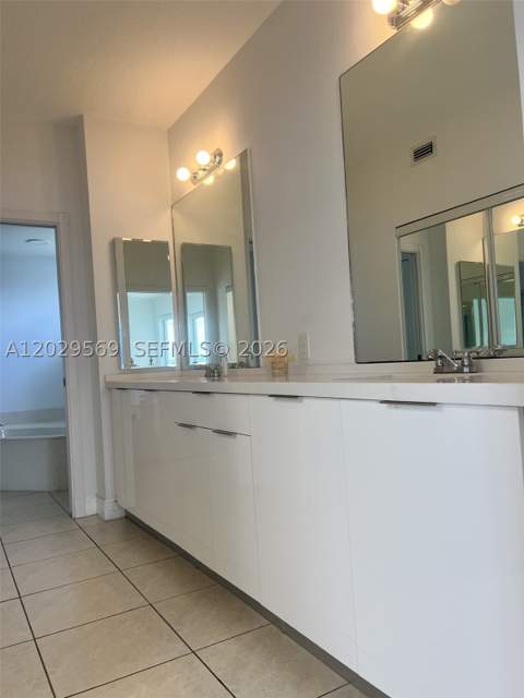 10750 NW 66th St 401, Doral FL - photo 16 of 31
