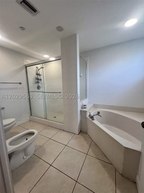 10750 NW 66th St 401, Doral FL - photo 17 of 31