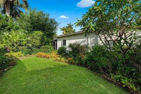 455 W Dilido Dr, Miami Beach FL - photo 14 of 31
