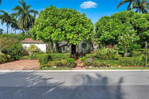 455 W Dilido Dr, Miami Beach FL - photo 6 of 31