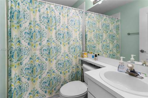 11468 NW 50th Ter, Doral FL - photo 17 of 26