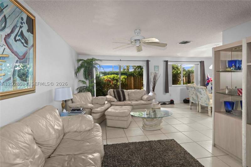 3 bedroom Townhouse at 11468 NW 50th Ter, Doral Landings Townhomes, Doral — photo 4