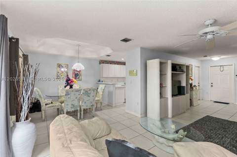 11468 NW 50th Ter, Doral FL - photo 6 of 26