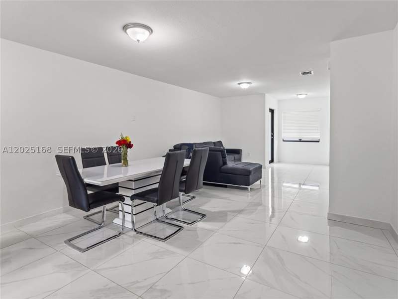 3 bedroom Townhouse at 10769 SW 146th St, Fifth Addition To Richmon, Miami — photo 2