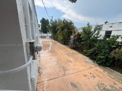 34 NW 69th St, Miami FL - photo 14 of 19