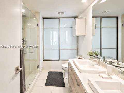 45 SW 9th St 1506, Miami FL - photo 10 of 16