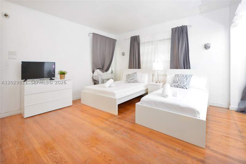 0 bedroom Condominium at 1021 Euclid Ave 1, El Vicentin Condo, Miami Beach — photo 3