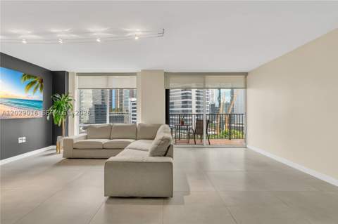 1450 Brickell Bay Dr 1815, Miami FL - photo 16 of 33