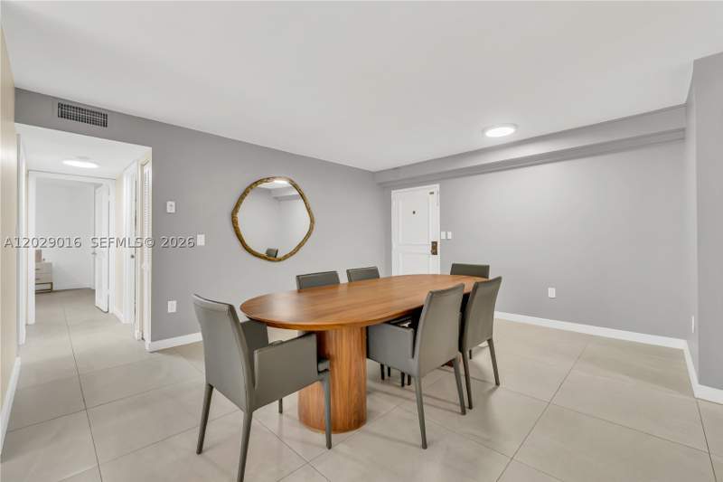 2 bedroom Condominium at 1450 Brickell Bay Dr 1815, Costa Bella Condo, Miami — photo 3
