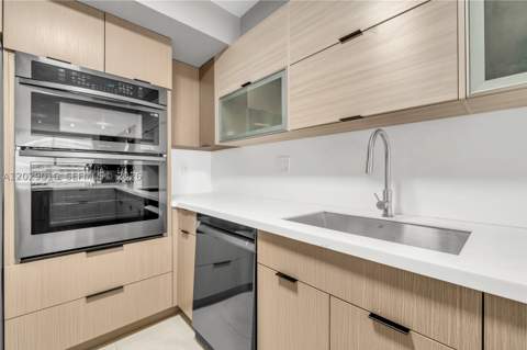 1450 Brickell Bay Dr 1815, Miami FL - photo 9 of 33