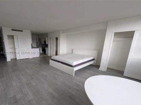 1500 Bay Rd 310S, Miami Beach FL - photo 6 of 8