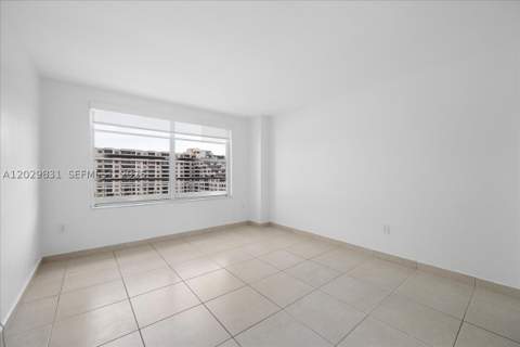 199 Ocean Lane Dr 911, Key Biscayne FL - photo 14 of 25