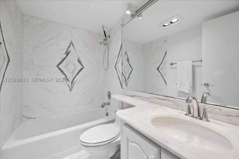 199 Ocean Lane Dr 911, Key Biscayne FL - photo 15 of 25