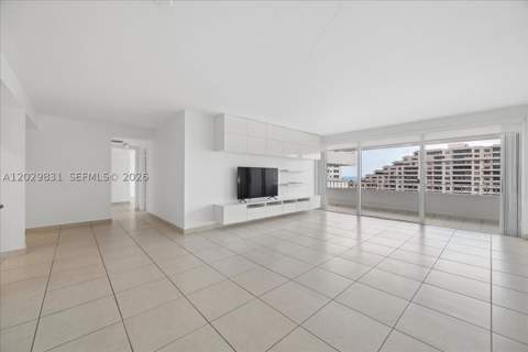 199 Ocean Lane Dr 911, Key Biscayne FL - photo 6 of 25