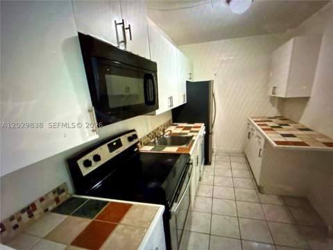 1251 NE 108th St 617, Miami FL - photo 7 of 22