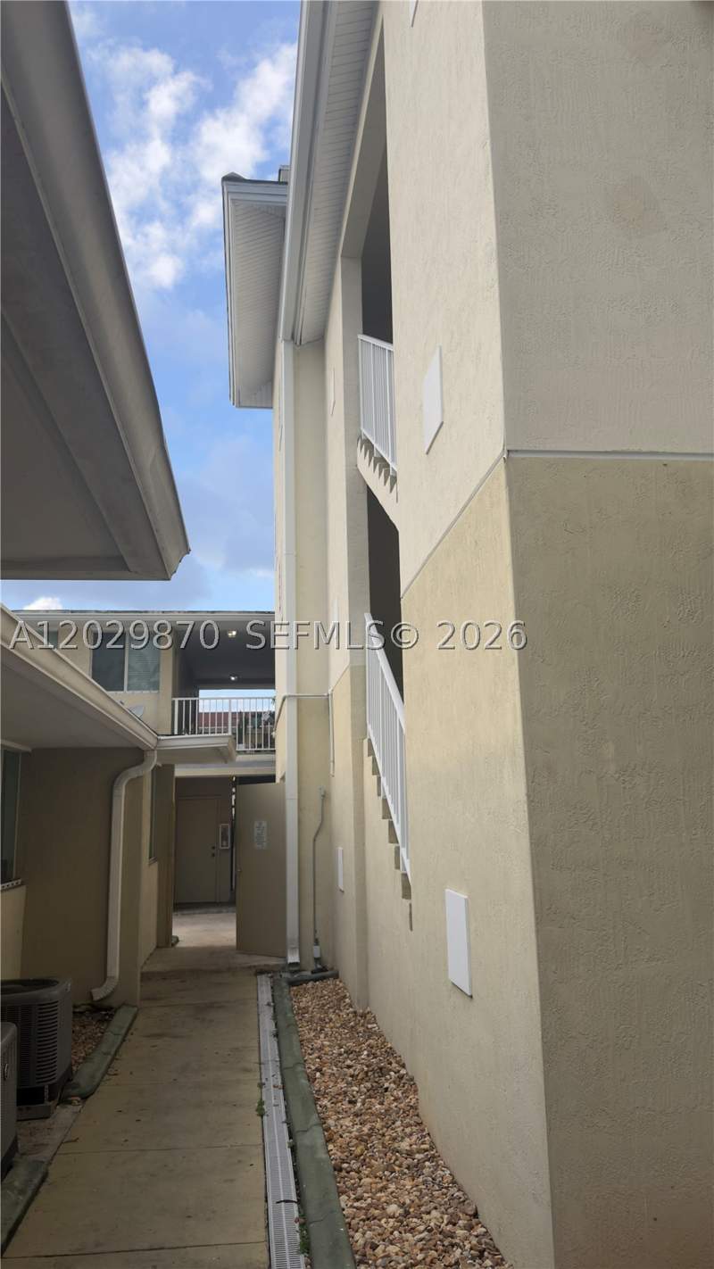 1 bedroom Condominium at 1025 SW 7th Ave 6, Havanah Roads Condo, Miami — photo 3