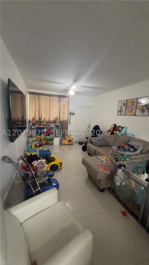1025 SW 7th Ave 6, Miami FL - photo 7 of 9