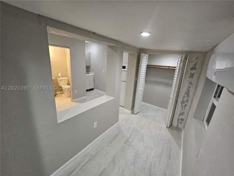 528 NW 10th St, Florida City FL - photo 6 of 12