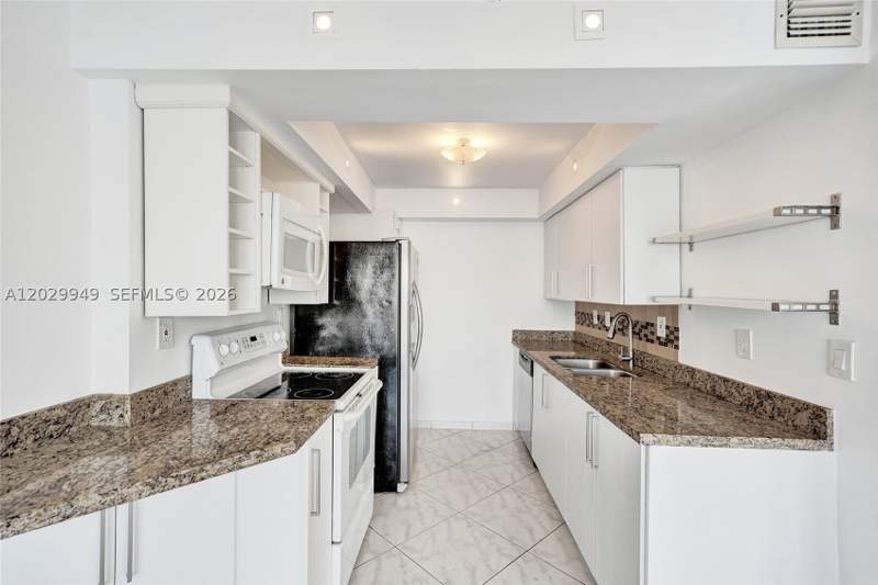 2 bedroom Condominium at 17500 N Bay Rd S403, Fairview House Condo, Sunny Isles Beach — photo 4