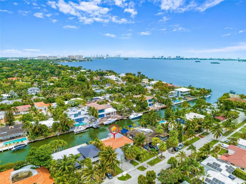 3 bedroom SingleFamilyResidence at 1161 NE 86th St, Davis Harbor, Miami — photo 4
