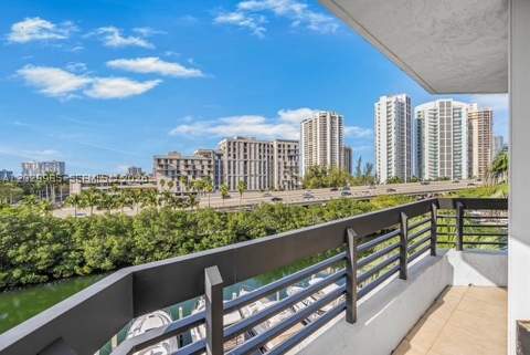 3500 Mystic Pointe Dr 604, Aventura FL - photo 23 of 35