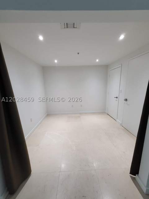 1900 N Bayshore Dr 2415, Miami FL - photo 15 of 22