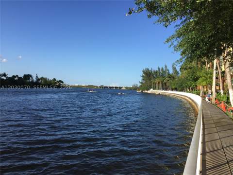 5085 NW 7th St 602, Miami FL - photo 23 of 28