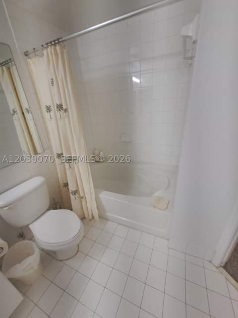 5085 NW 7th St 602, Miami FL - photo 8 of 28