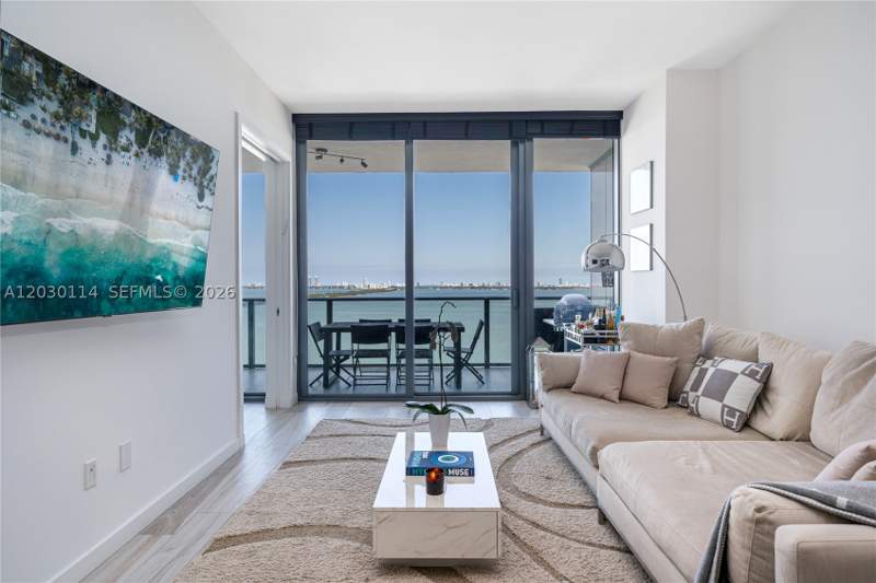 2 bedroom Condominium at 480 NE 31st St 1603, Gran Paraiso Condo, Miami — photo 2
