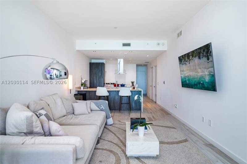 2 bedroom Condominium at 480 NE 31st St 1603, Gran Paraiso Condo, Miami — photo 3