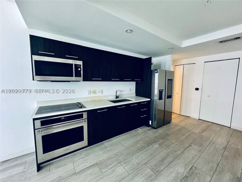 1 bedroom Condominium at 55 SW 9th St 3409, Brickell Heights West Con, Miami — photo 4
