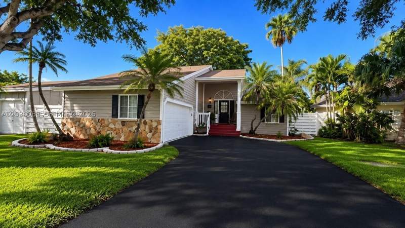 4 bedroom SingleFamilyResidence at 14510 SW 142nd Ct Cir S, COUNTRY WALK SEC 5, Miami — photo 1