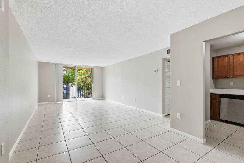 2 bedroom Condominium at 9360 Fontainebleau Boulevard Apt 310, The Fountains At Fontaineb, Miami — photo 5