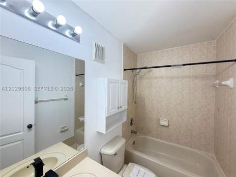7080 NW 177th St 209-13, Hialeah FL - photo 9 of 19