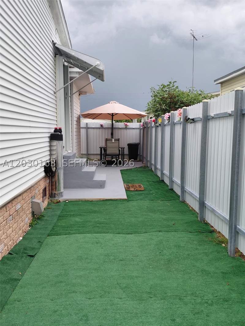 3 bedroom MobileHome at 35303 SW 180th Ave, Gateway West Condo, Homestead — photo 4
