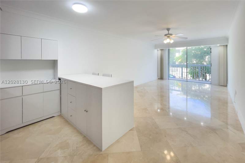 1 bedroom Condominium at 1670 Bay Rd 2D, Bayside Terrace Condo, Miami Beach — photo 2
