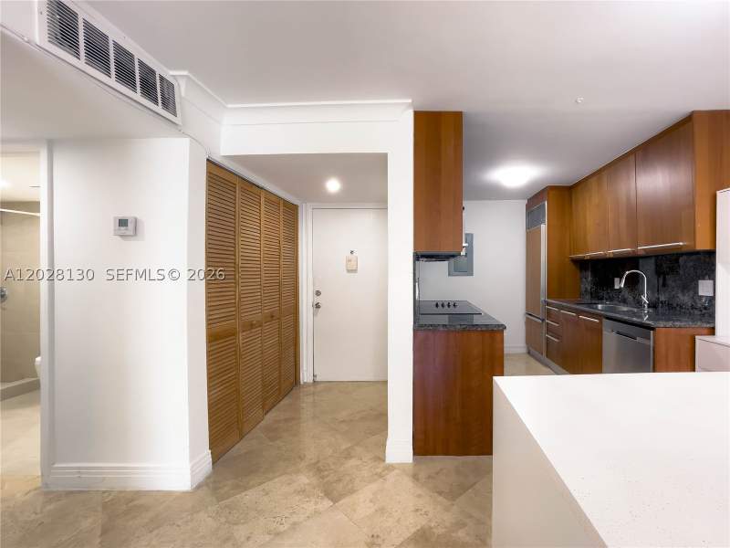 1 bedroom Condominium at 1670 Bay Rd 2D, Bayside Terrace Condo, Miami Beach — photo 5