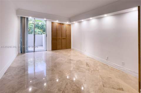 1670 Bay Rd 2D, Miami Beach FL - photo 9 of 19
