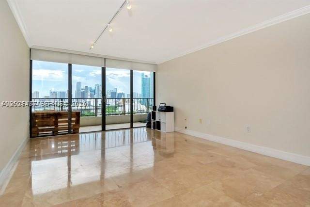 1 bedroom Condominium at 555 NE 15th St 16H, Venetia Condo, Miami — photo 2