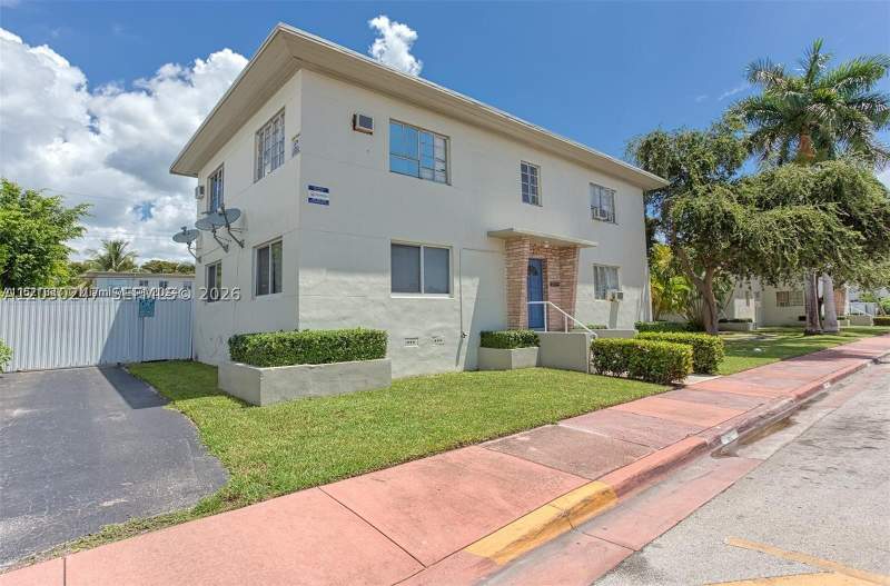 1 bedroom Condominium at 8320 Crespi Blvd 11, Winds Of Nobe Condo, Miami Beach — photo 5