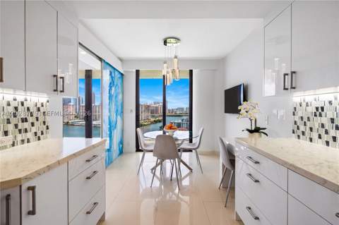 2800 Island Blvd 1605, Aventura FL - photo 11 of 33