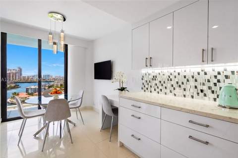 2800 Island Blvd 1605, Aventura FL - photo 15 of 33