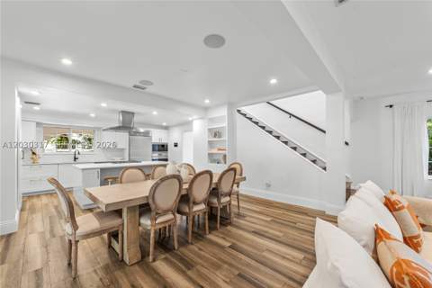 5236 Pine Tree Dr, Miami Beach FL - photo 11 of 52