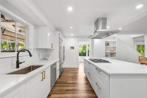 5236 Pine Tree Dr, Miami Beach FL - photo 14 of 52
