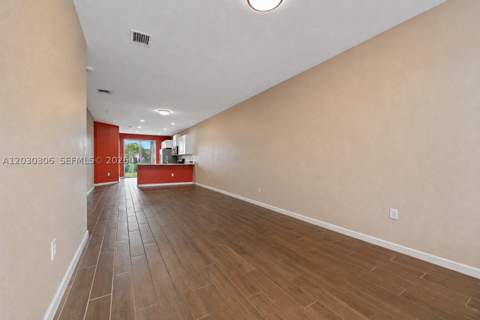 2390 SE 15th St, Homestead FL - photo 12 of 36