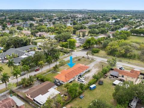 1895 NW 175th St, Miami Gardens FL - photo 12 of 92