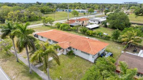 1895 NW 175th St, Miami Gardens FL - photo 24 of 92