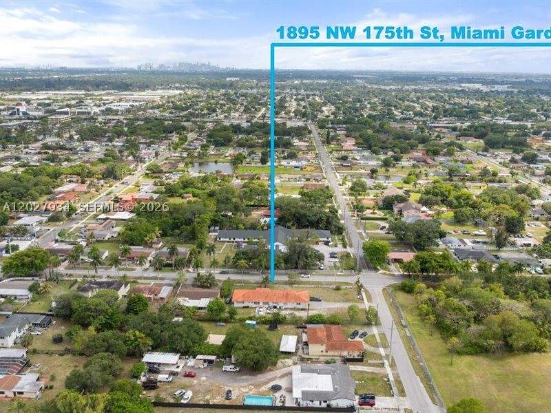 5 bedroom SingleFamilyResidence at 1895 NW 175th St, Sunny Isles Inland, Miami Gardens — photo 4