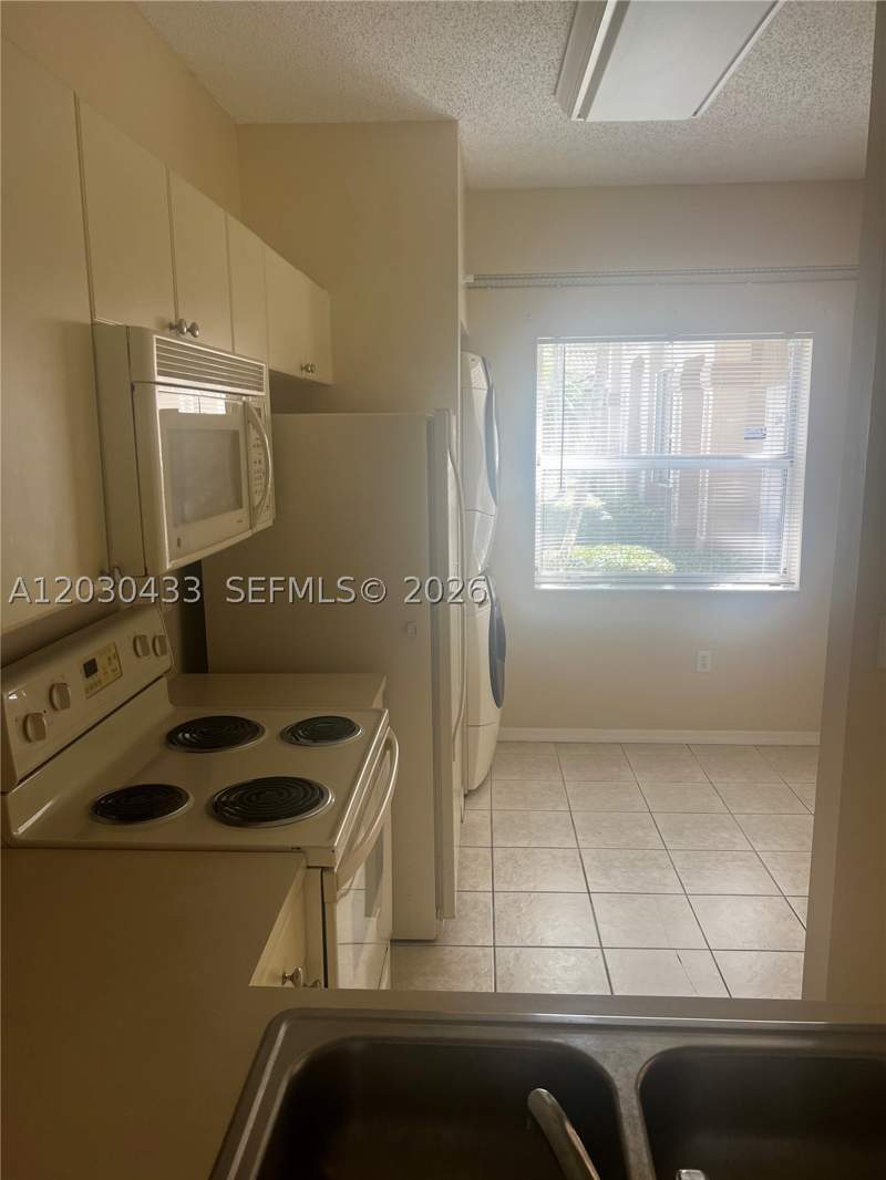 2 bedroom Townhouse at 2322 SE 23rd Ave 2322, Towngate Condo Nine, Homestead — photo 4